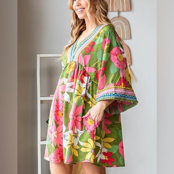 Olive green Vintage Big Floral Embroidered boho chic Neckline Dress - Picture 7 of 7